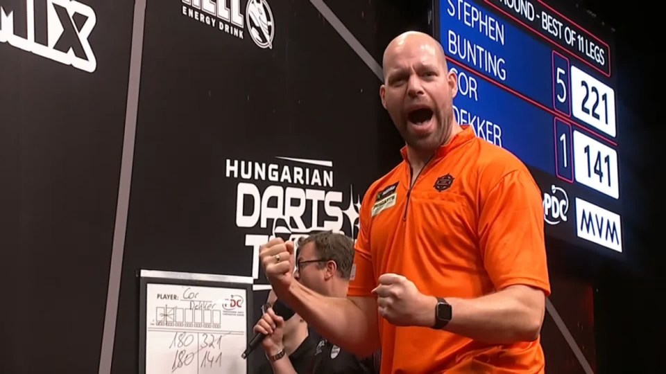 Watch darts star hit incredible 9-darter for first time ever after struggles COUNTING against Englishman Stephen Bunting