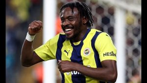 Fenerbahce begin contract talks with Osayi-Samuel amid interest from English clubs