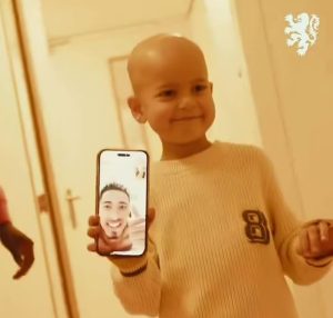 Heartwarming moment Jude Bellingham video chats sick child in hospital after ex-team-mate calls him out of the blue