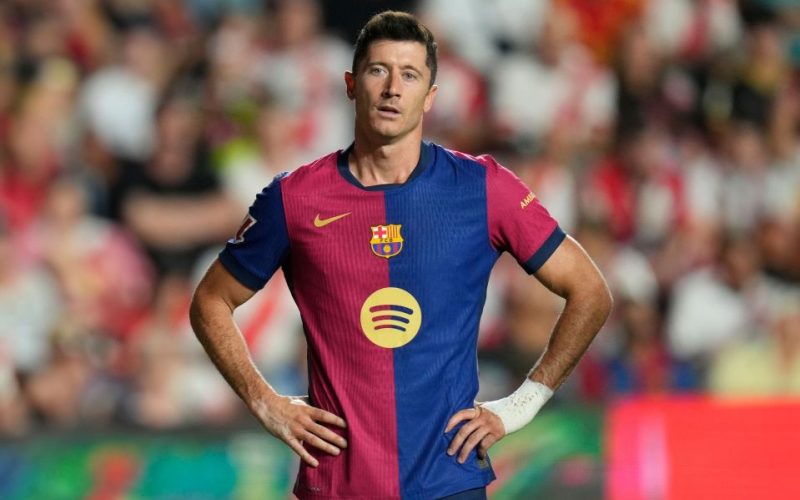 Barcelona ‘victim of transfer fraud after transferring £830,000 to scammer pretending to be Lewandowski’s agent’