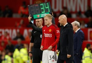 Man Utd flop Donny van de Beek shuts down reporter when asked about struggles under Ten Hag