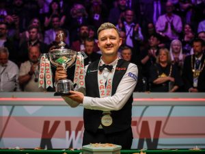 World snooker champ warned ‘your game will suffer’ by former winners after banking life-changing £177k jackpot