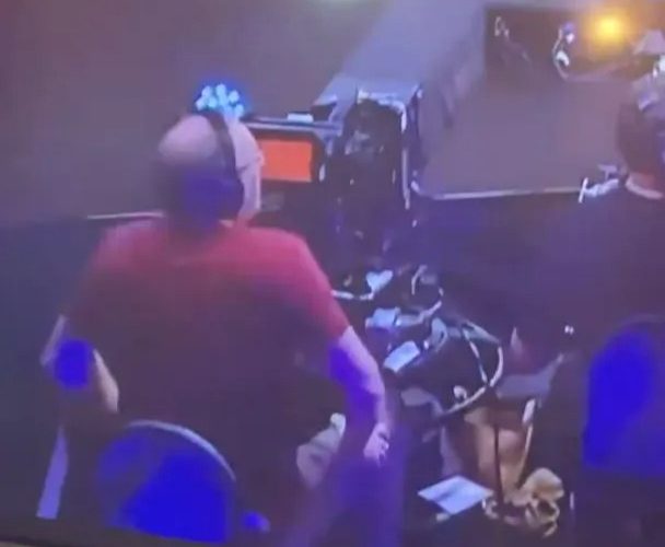 Eagle-eyed fans spot darts cameraman’s bizarre antics during Players Championship walk-on