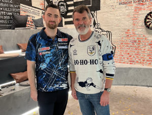 Roy Keane snubs Man Utd by choosing Christmas jumper of rival Premier League club in pic with darts star Luke Humphries