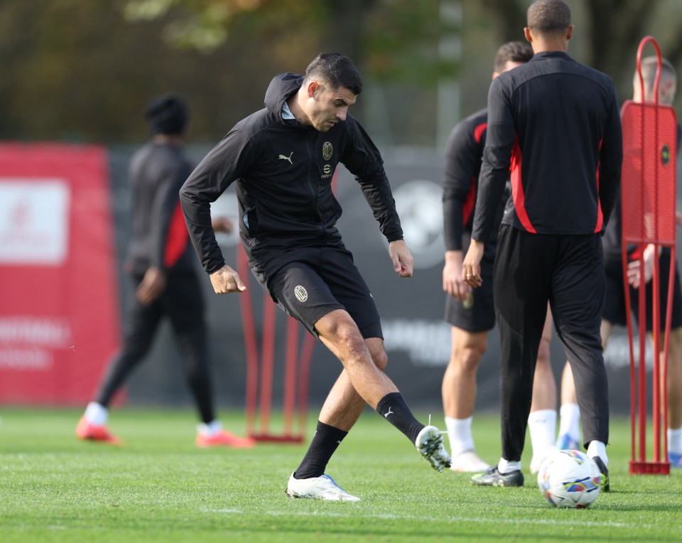 Alvaro Morata rushed to hospital after ex-Chelsea star suffers horror injury during AC Milan training session