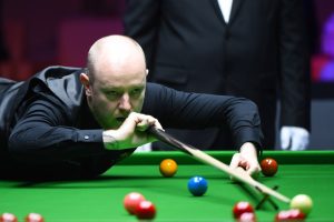 Delivery driver-turned-snooker star breaks down in tears after life-changing win guarantees huge payday