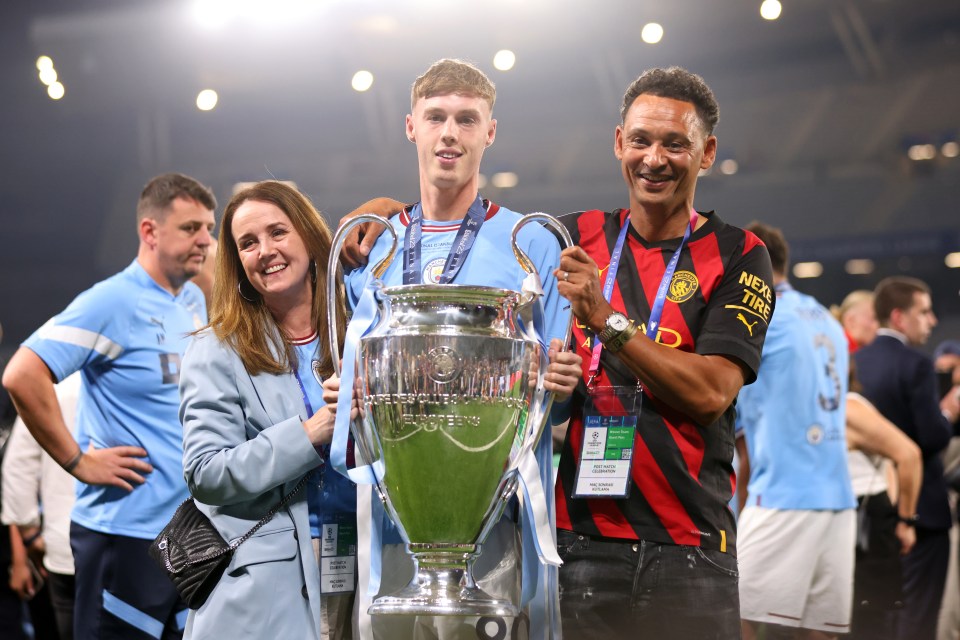 Cole Palmer amazes fans as Chelsea star reveals what he did with his medals from Man City’s Treble winning season