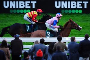 Punters in awe of Harry Skelton’s ‘insane’ Cheltenham ride as he ‘doesn’t move a muscle’ on seriously exciting prospect