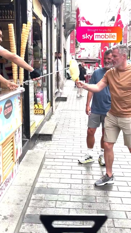 Man Utd legend Roy Keane walks off empty-handed as he is repeatedly teased by ice cream man