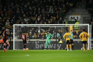 Wolves fan goes to extreme measures to distract Justin Kluivert taking a penalty in loss to Bournemouth