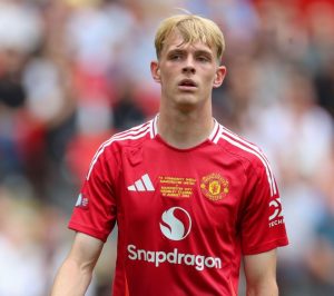 Van Nistelrooy set to raid Man Utd for wonderkid with ‘freakish’ training stats as he targets Leicester loan transfer