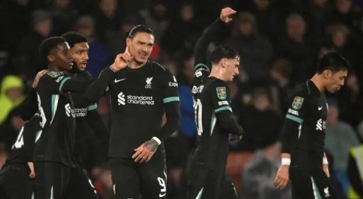 Carabao Cup: Liverpool edge Southampton to reach semi-final