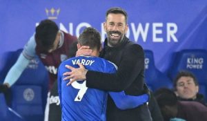 Van Nistelrooy makes winning start at Leicester City