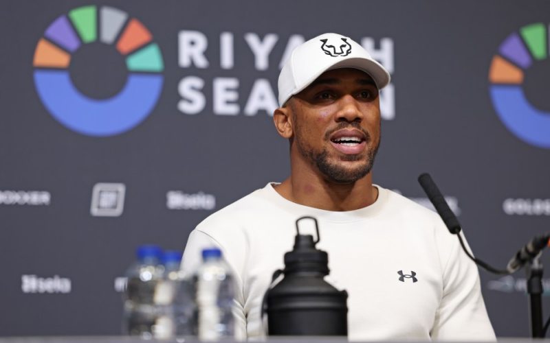 Anthony Joshua posts one-word response to Tyson Fury’s defeat to Oleksandr Usyk