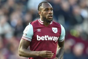 Cause of West Ham star Michail Antonio’s horror crash wasn’t booze or drugs, cops say – as striker remains in hospital