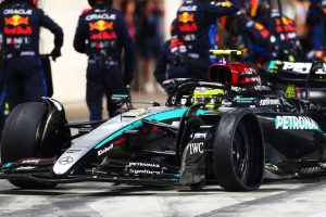 Lewis Hamilton demands to RETIRE in meltdown at Qatar Grand Prix as time at Mercedes heads for sad ending