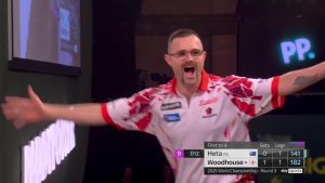 Damon Heta stuns World Darts Championship crowd with incredible nine-darter and even his opponent celebrates