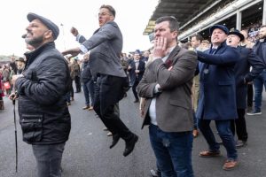 ‘Comedy gold’ vs ’embarrassing’ – legendary BBC racing commentator’s disastrous call sparks social media frenzy