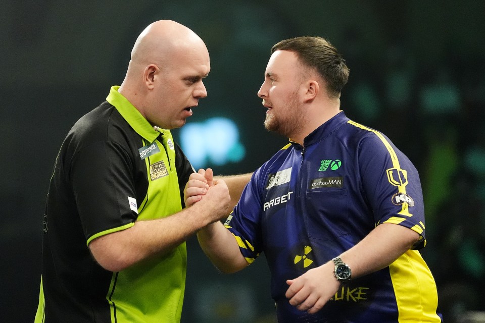 ‘Is he doing that to rub Van Gerwen’s nose in it?’ – Sky Sports commentator questions Littler after surprise checkout